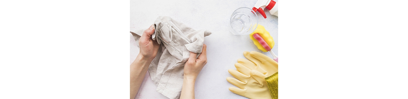 از بین بردن لکه چربی لباس