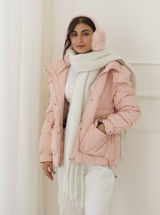 کاپشن کلاهدار پناه