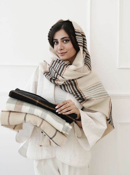 شال طرحدار دلارا 2