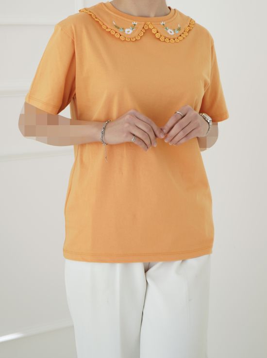 تیشرت یقه گلدوزی پالیز