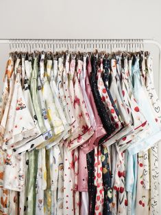 بلوز شلوار ساتن دلارام(ایراد دار) بلوز شلوار ساتن دلارام(ایراد دار)