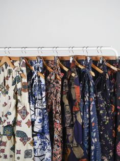 نیم تنه دامن سروین (ایراد دار) نیم تنه دامن سروین (ایراد دار)