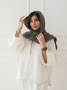 شال برفکی دور ریش سارا