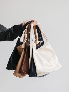 کیف بزرگ نگار