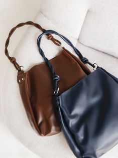 کیف دوشی مهرنوش