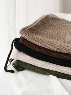 کلاه گردنی برفین